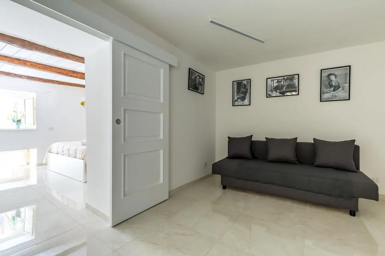 Umberto'S Nest At Toledo Apartment Naples