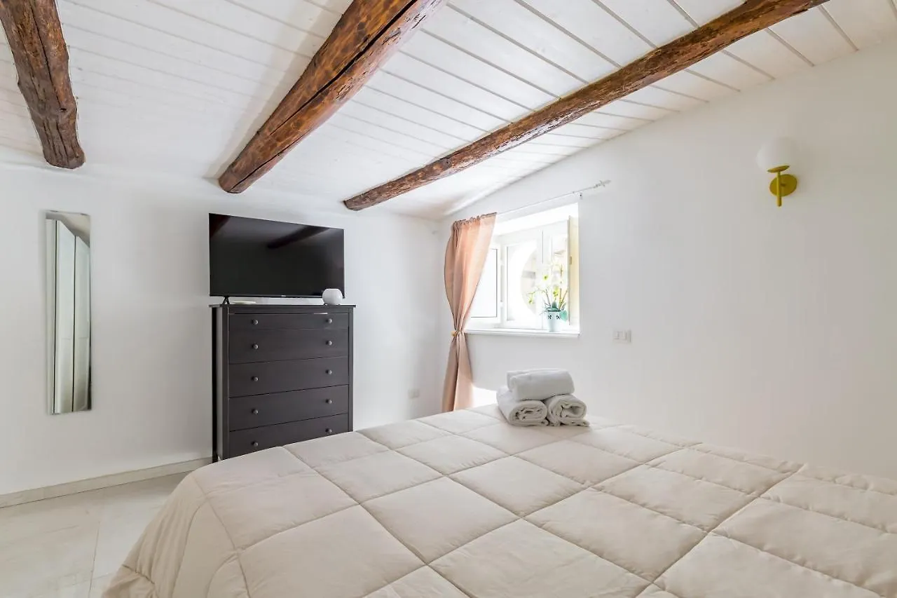 Umberto'S Nest At Toledo Apartment Naples