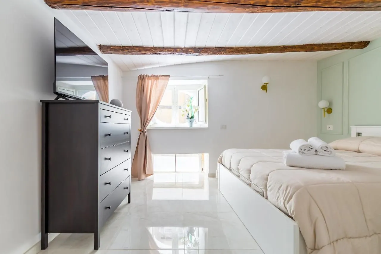 Umberto'S Nest At Toledo Apartment Naples Italy
